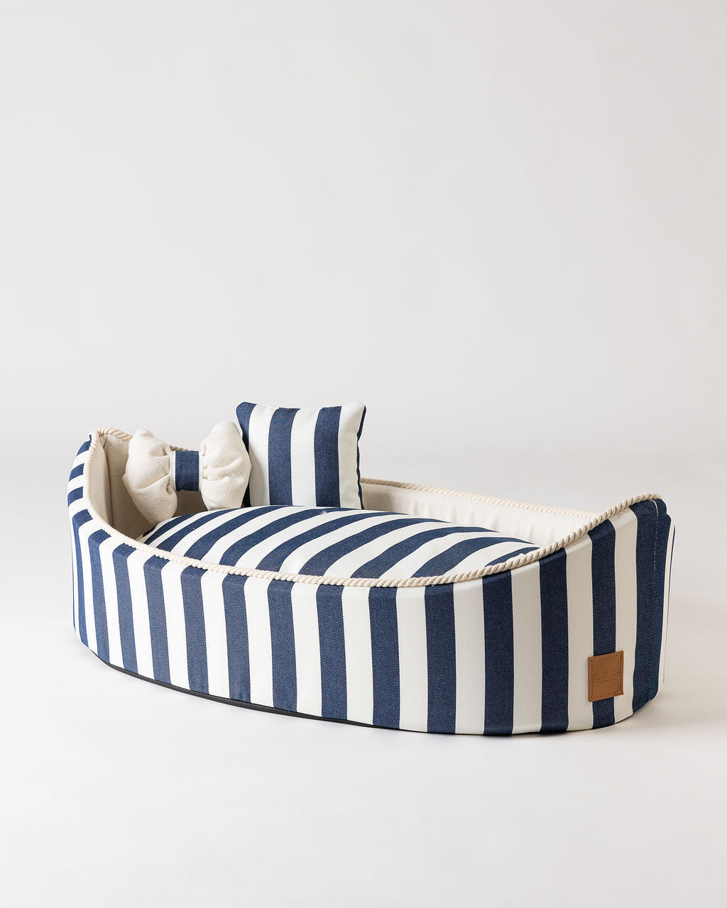 Bau Barù Barchetta Blue design hondenmand met waterafstotende gestreepte bekleding