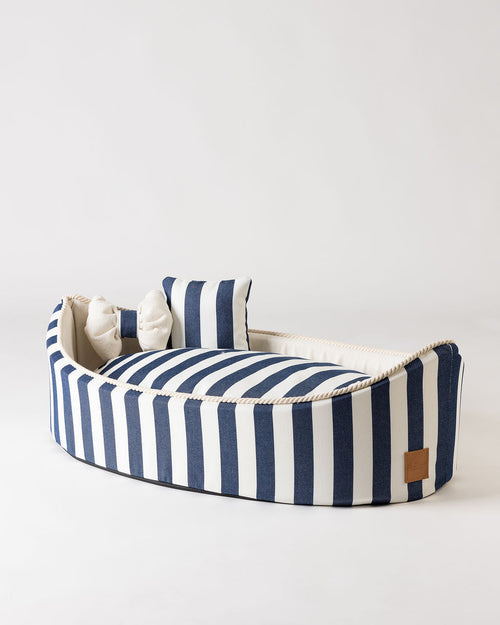 Bau Barù Barchetta Blue design hondenmand met waterafstotende gestreepte bekleding