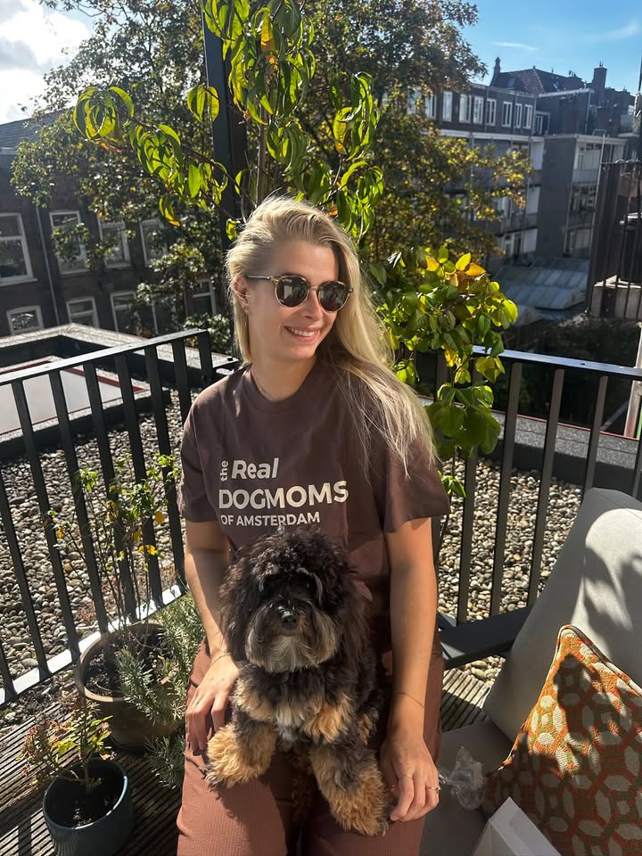 The Real Dog Moms of Antwerp | Limited edition T-shirt